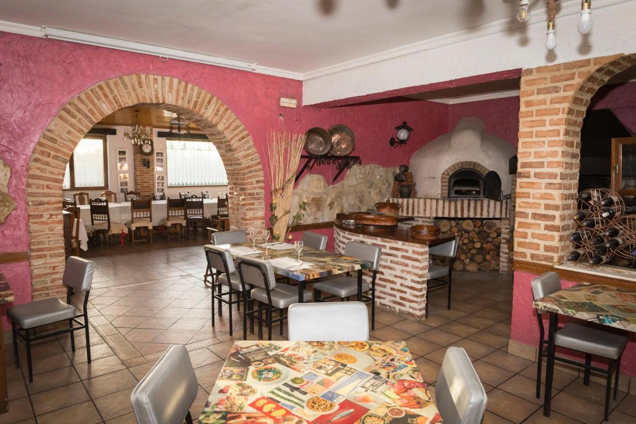 Hotel Un Lugar En La Vecilla Dueñas Eksteriør billede